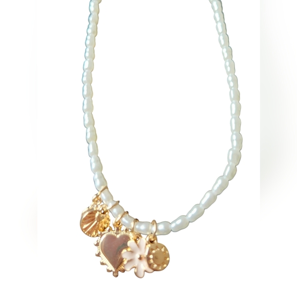 Universal Thread NEW Charm Faux Pearls Necklace Approx Measurements 16in NWT - Picture 4 of 6